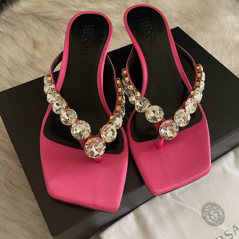 Versace 45mm Kitten-Heel Crystal Thong Sandals Size 37.5